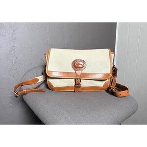 1990's Vintage Dooney & Bourke Large Surrey Bag Pebbled Leather Crossbody Cream